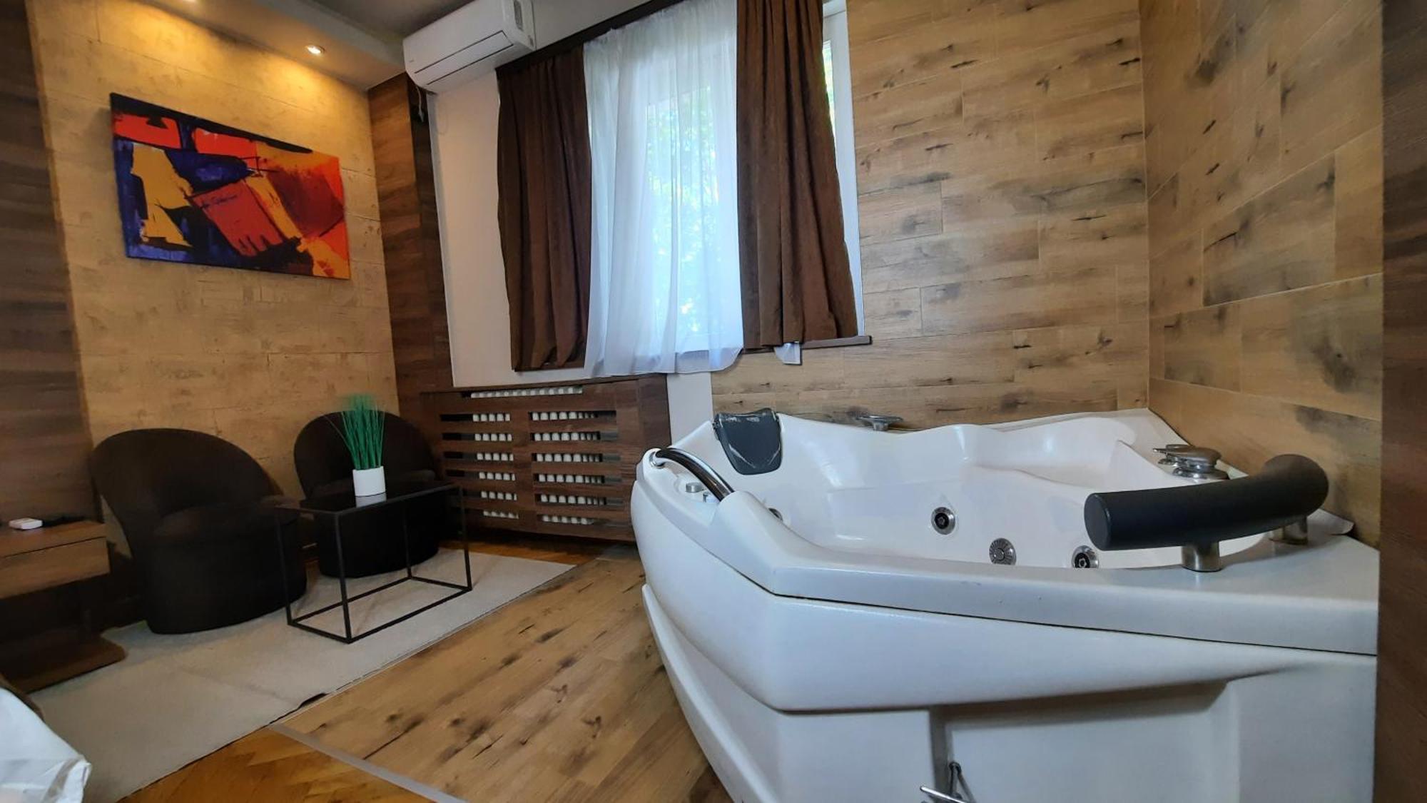 Stan Na Dan Apartman D Lux Jacuzzi Крагуевац Экстерьер фото