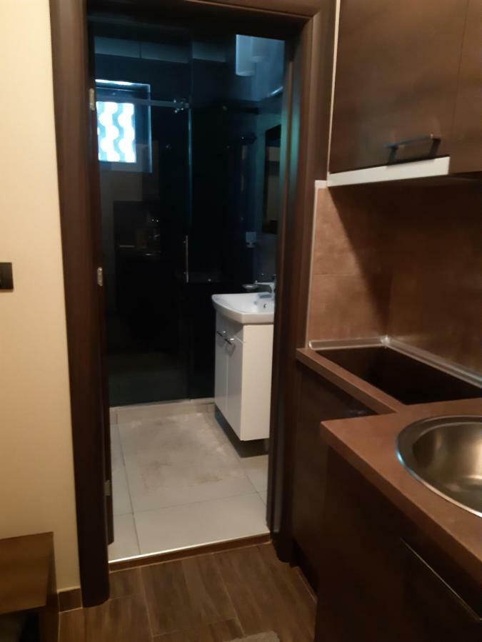 Stan Na Dan Apartman D Lux Jacuzzi Крагуевац Экстерьер фото